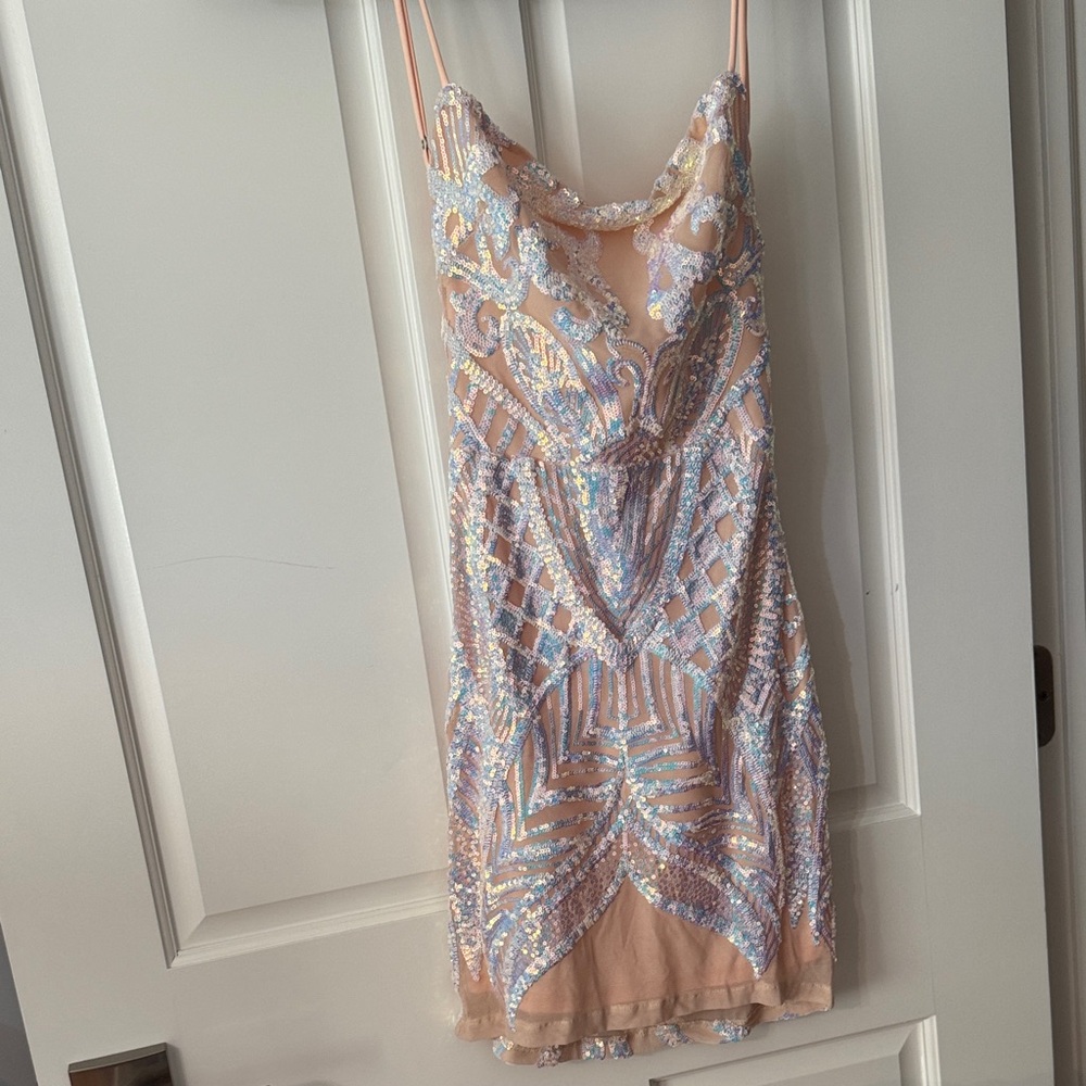 LUCY IN THE SKY Sequin Embellished Dress